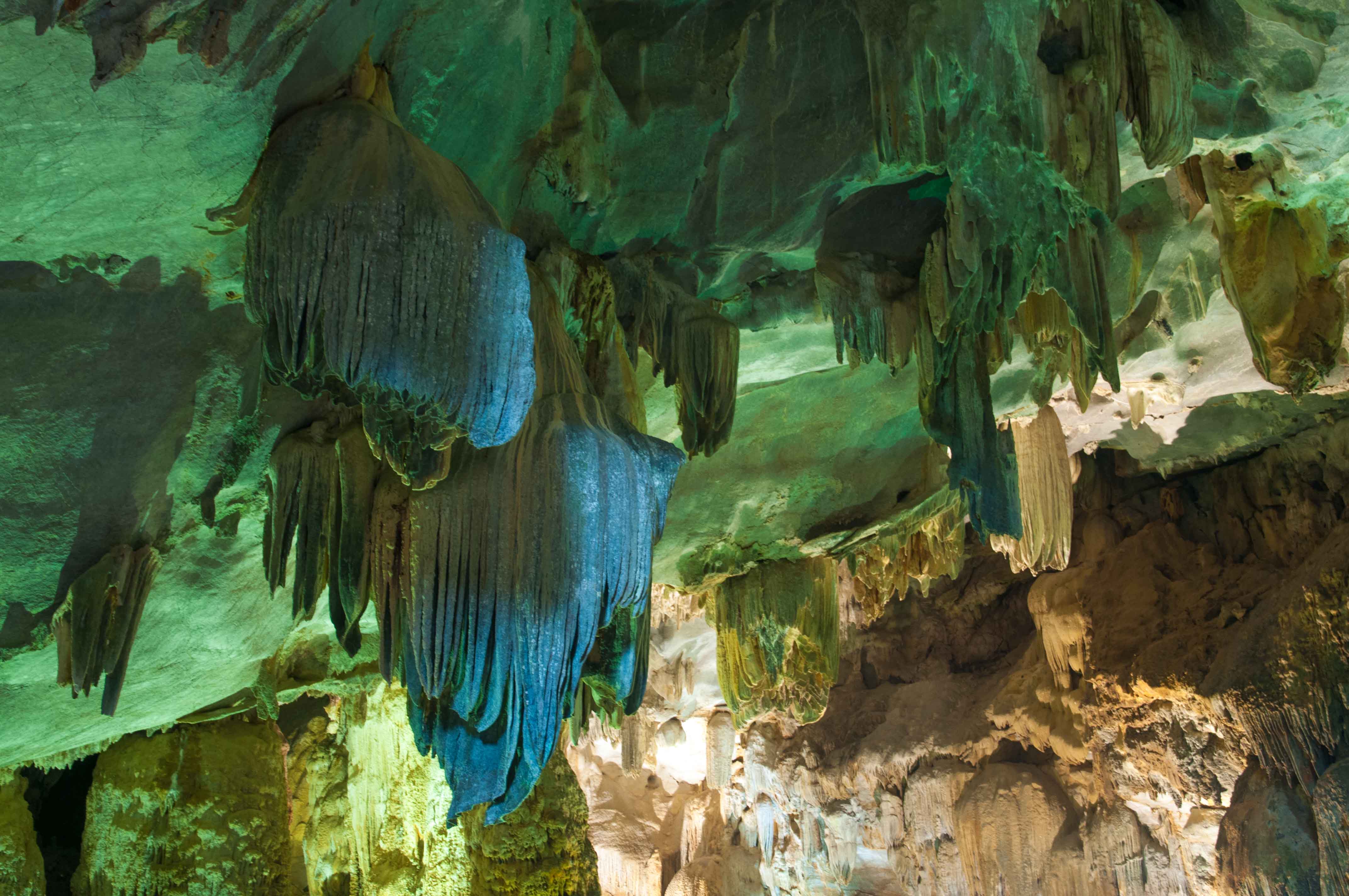 Tour Du Lịch Bà Nà – Huế – Phong Nha Trong 3 Ngày 2 Đêm