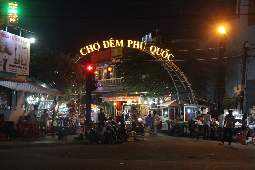 Đặt phòng sớm vào mùa cao điểm