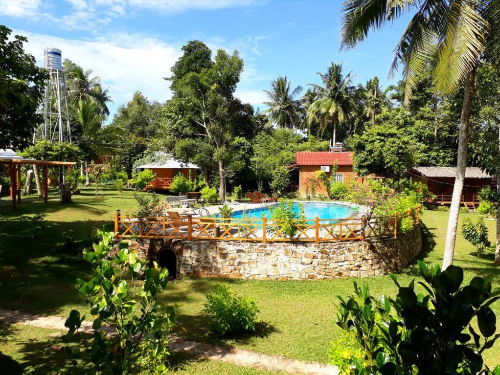 Sen Lodge Bungalow Village